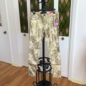 Size 5 NWT Gold Printed Skinny Jeans